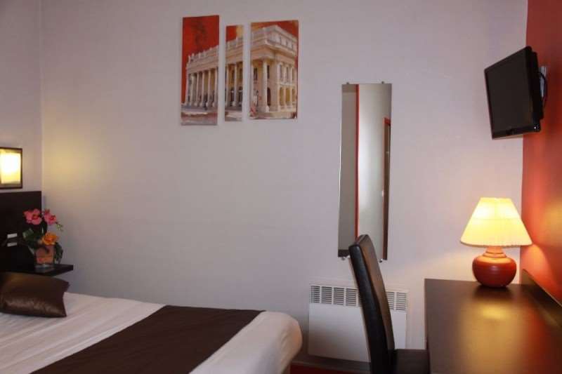 Hotel Notre Dame Burdeos Habitación foto